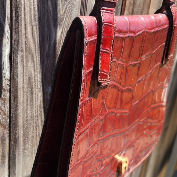 Aigner Red Croc Embossed Leather Crossbody Purse - Picture 4 of 16